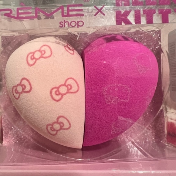 Creme shop hello kitty blender duo makeup sponge - Picture 3 of 3